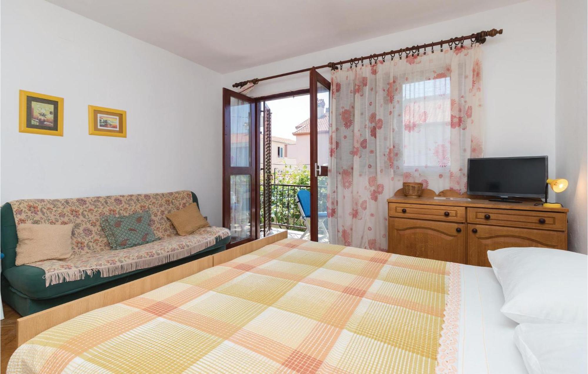 Nice Apartment In Zadar With Wifi Extérieur photo