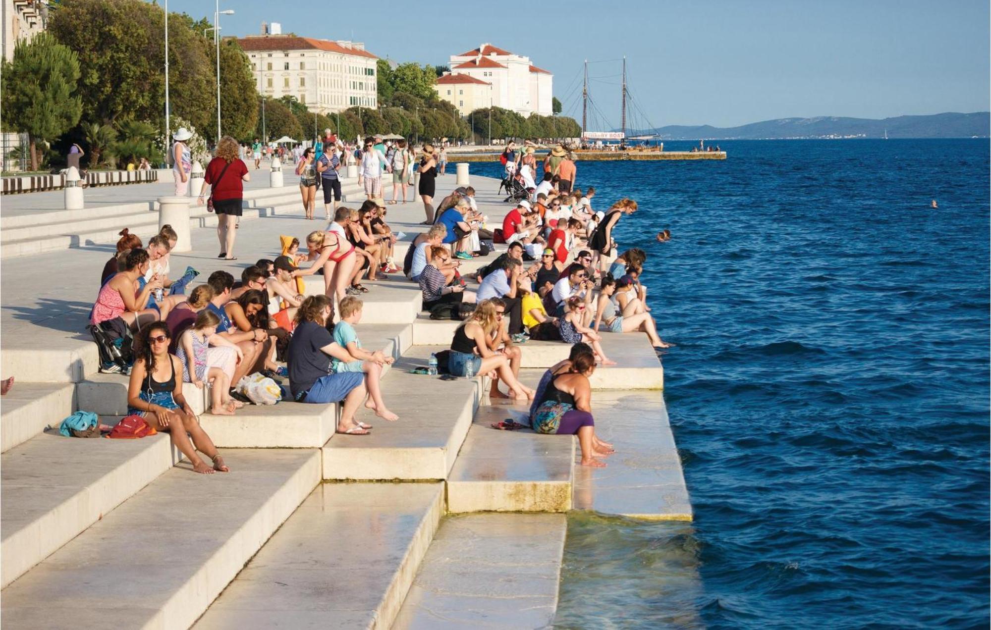 Nice Apartment In Zadar With Wifi Extérieur photo