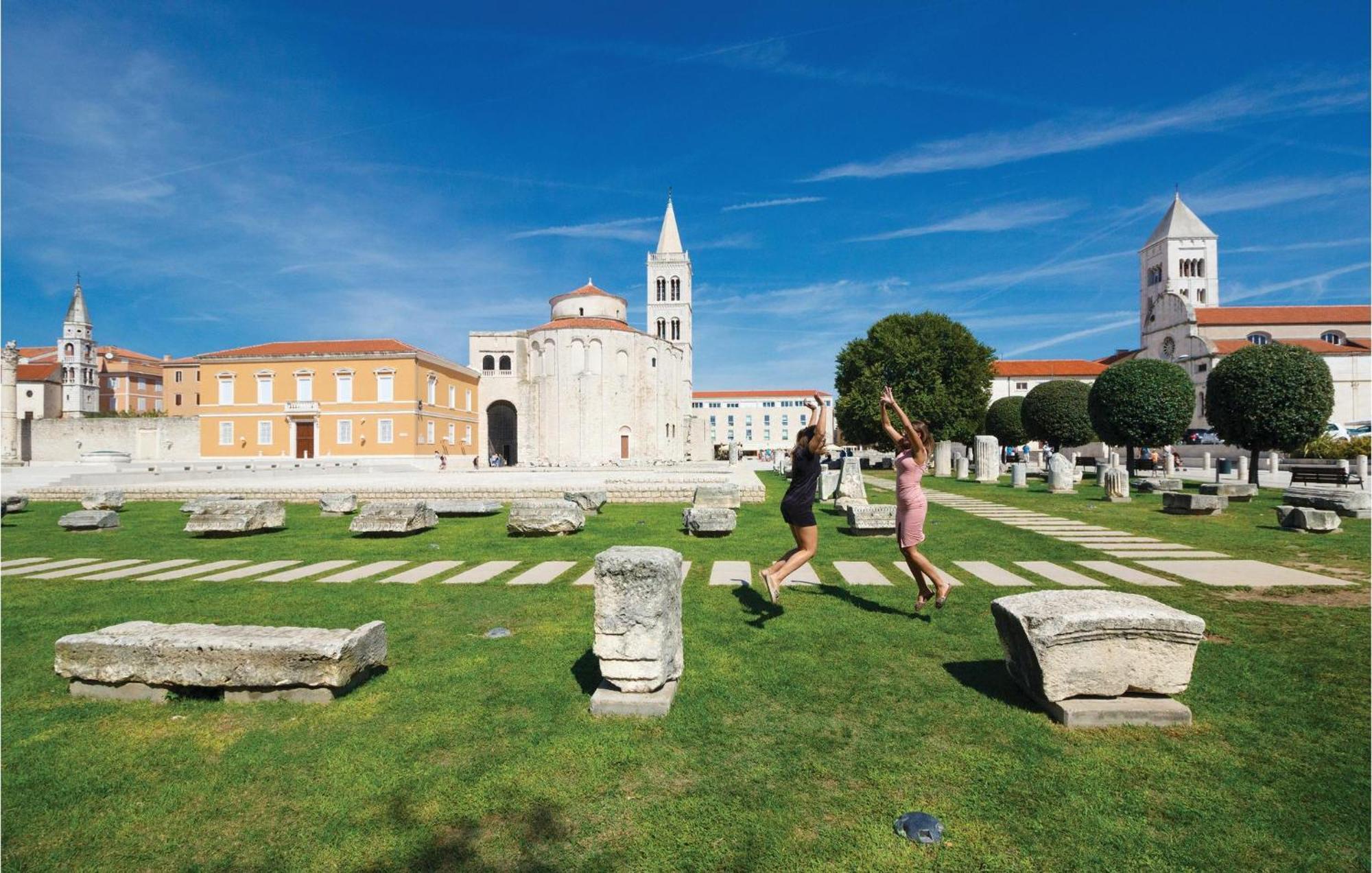 Nice Apartment In Zadar With Wifi Extérieur photo